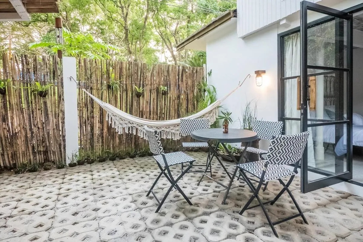 Sangley Nest Eco Home With Self-Service Breakfast - Pet Friendly, Big Garden, Monkeys! Santa Rita  Philippines