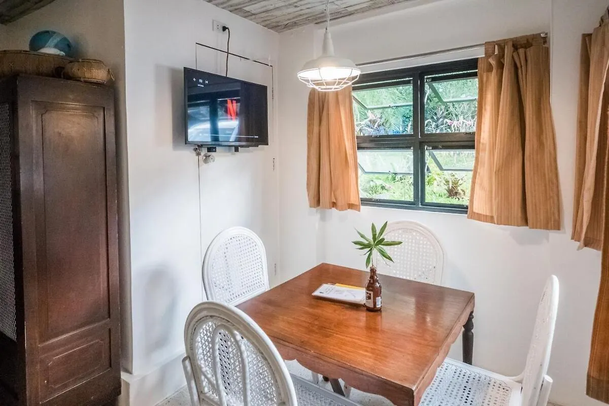 Sangley Nest Eco Home With Self-Service Breakfast - Pet Friendly, Big Garden, Monkeys! Santa Rita